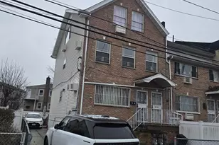 2417 Deerfield, Far Rockaway, NY 11691 - Photo 1