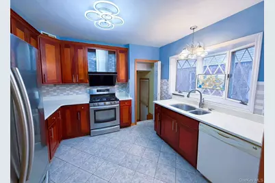 58-27 197th Street, Fresh Meadows, NY 11365 - Photo 5