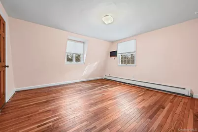 95 Oakdale Lane, East Hills, NY 11577 - Photo 17