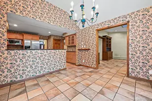 95 Oakdale Ln, East Hills, NY 11577 - Photo 13