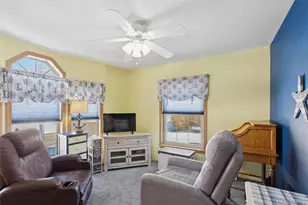 1661 Old Country Rd, Riverhead, NY 11901 - Photo 25