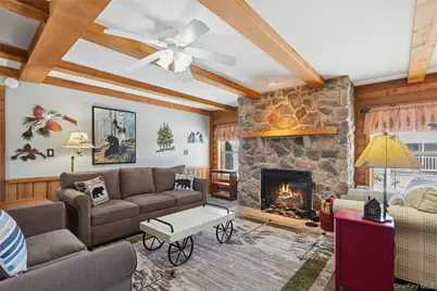 1661 Old Country Road #353, Riverhead, NY 11901 - Photo 7