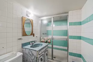 69-23 59th Rd, Maspeth, NY 11378 - Photo 17