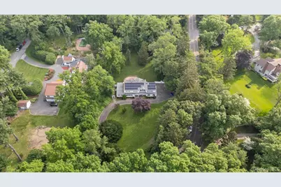 306 Southdown Road, Lloyd Harbor, NY 11743 - Photo 47