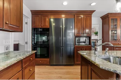 306 Southdown Road, Lloyd Harbor, NY 11743 - Photo 9