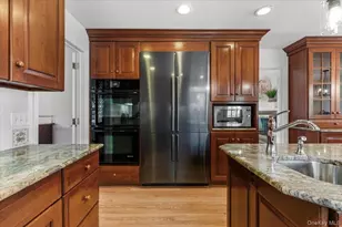 306 Southdown Rd, Lloyd Harbor, NY 11743 - Photo 9