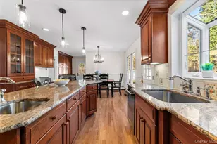 306 Southdown Rd, Lloyd Harbor, NY 11743 - Photo 13