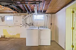 36 Frost Pond Rd, Glen Cove, NY 11542 - Photo 39