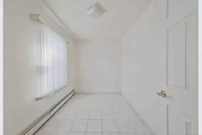 36 Frost Pond Road, Glen Cove, NY 11542 - Photo 13