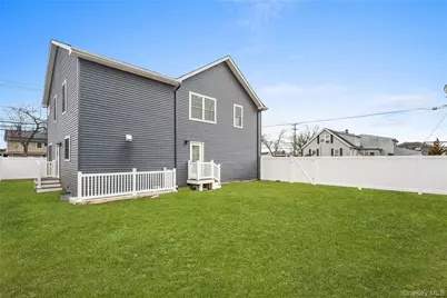199 N Elm Street, Massapequa, NY 11758 - Photo 3