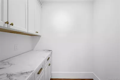 199 N Elm Street, Massapequa, NY 11758 - Photo 17