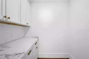 199 N Elm St, Massapequa, NY 11758 - Photo 17