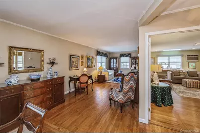 191 Euston Road S, Garden City South, NY 11530 - Photo 5