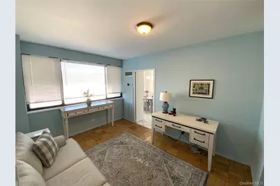 27110 Grand Central Parkway #1E, Floral Park, NY 11005 - Photo 11