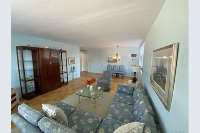 27110 Grand Central Parkway #1E, Floral Park, NY 11005 - Photo 3