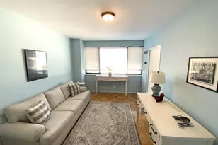 271-10 Grand Central Pkwy, Floral Park, NY 11005 - Photo 9