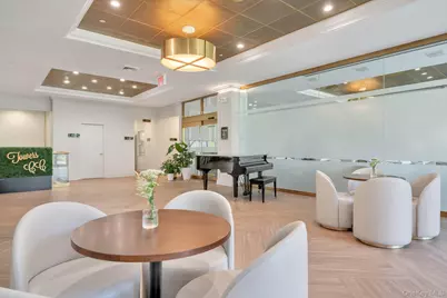 27110 Grand Central Parkway #1E, Floral Park, NY 11005 - Photo 25