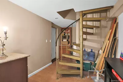 1763 E Berkshire Road, Merrick, NY 11566 - Photo 15