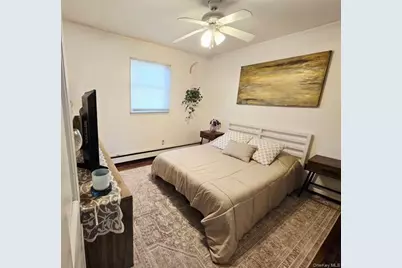 6 E Kissimee Road, Lindenhurst, NY 11757 - Photo 9