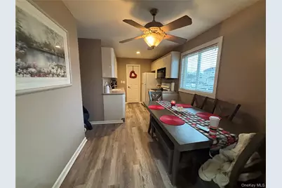 6 E Kissimee Road, Lindenhurst, NY 11757 - Photo 7