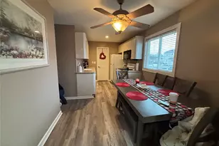 6 E Kissimee Rd, Lindenhurst, NY 11757 - Photo 7