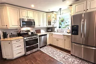 3172 Whitney Ave, Brooklyn, NY 11229 - Photo 11