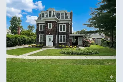 74 Prospect Street #1N, Huntington, NY 11743 - Photo 1