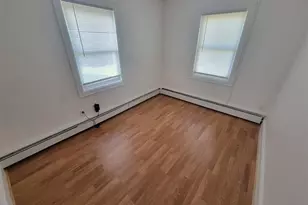 359 Erlanger Blvd, North Babylon, NY 11703 - Photo 15