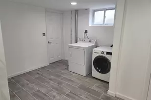 359 Erlanger Blvd, North Babylon, NY 11703 - Photo 9