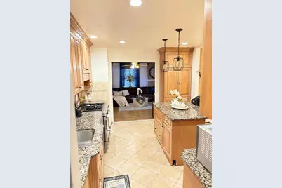 1454 Illinois Avenue, Bay Shore, NY 11706 - Photo 11