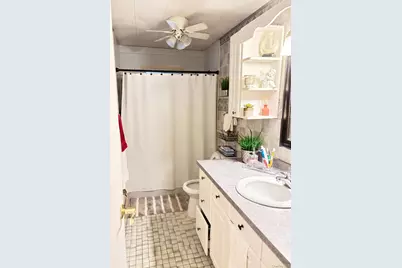 1454 Illinois Avenue, Bay Shore, NY 11706 - Photo 23