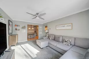 852 Skyline Dr, Coram, NY 11727 - Photo 3