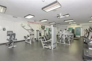 852 Skyline Dr, Coram, NY 11727 - Photo 23