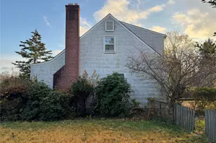 54 N Ocean Ave, Center Moriches, NY 11934 - Photo 3