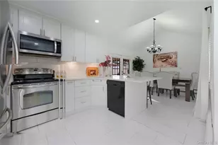 54 Morning Glory Rd, Levittown, NY 11756 - Photo 7