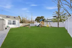 54 Morning Glory Rd, Levittown, NY 11756 - Photo 17