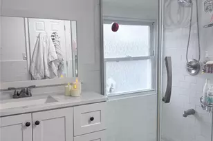 54 Morning Glory Rd, Levittown, NY 11756 - Photo 21