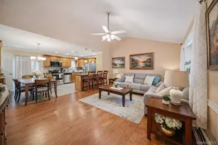 7 Poinsetta Ave, Middle Island, NY 11953 - Photo 3