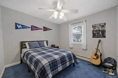 7 Poinsetta Avenue, Middle Island, NY 11953 - Photo 11