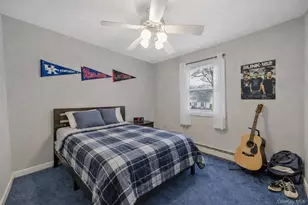 7 Poinsetta Ave, Middle Island, NY 11953 - Photo 11