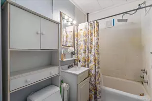 89-13 213th St, Queens Village, NY 11427 - Photo 17