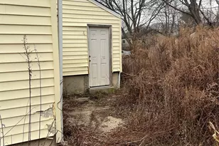 743 Hoffman Ave, Bellport, NY 11713 - Photo 5