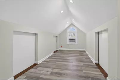 108 La Rue Drive, Huntington, NY 11743 - Photo 21