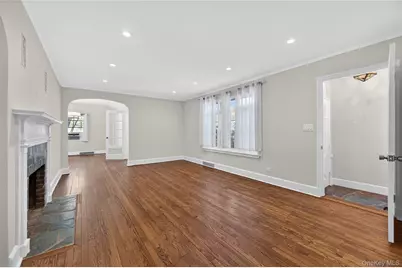 108 La Rue Drive, Huntington, NY 11743 - Photo 3