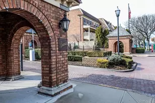 13-24 Robin Ln, Bayside, NY 11360 - Photo 21