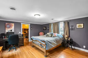 8 Ocean Ave, Hampton Bays, NY 11946 - Photo 19