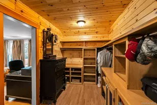 8 Ocean Ave, Hampton Bays, NY 11946 - Photo 21