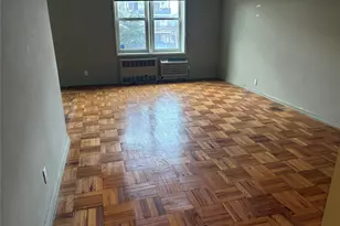 560 W Broadway, Long Beach, NY 11561 - Photo 3