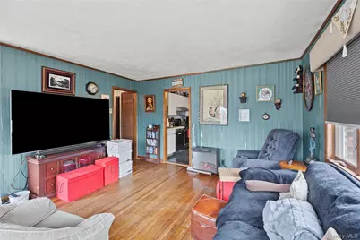 2340 Devon Street, East Meadow, NY 11554 - Photo 7