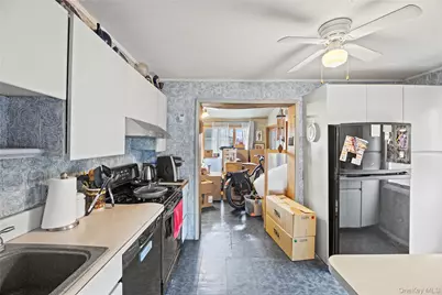 2340 Devon Street, East Meadow, NY 11554 - Photo 11